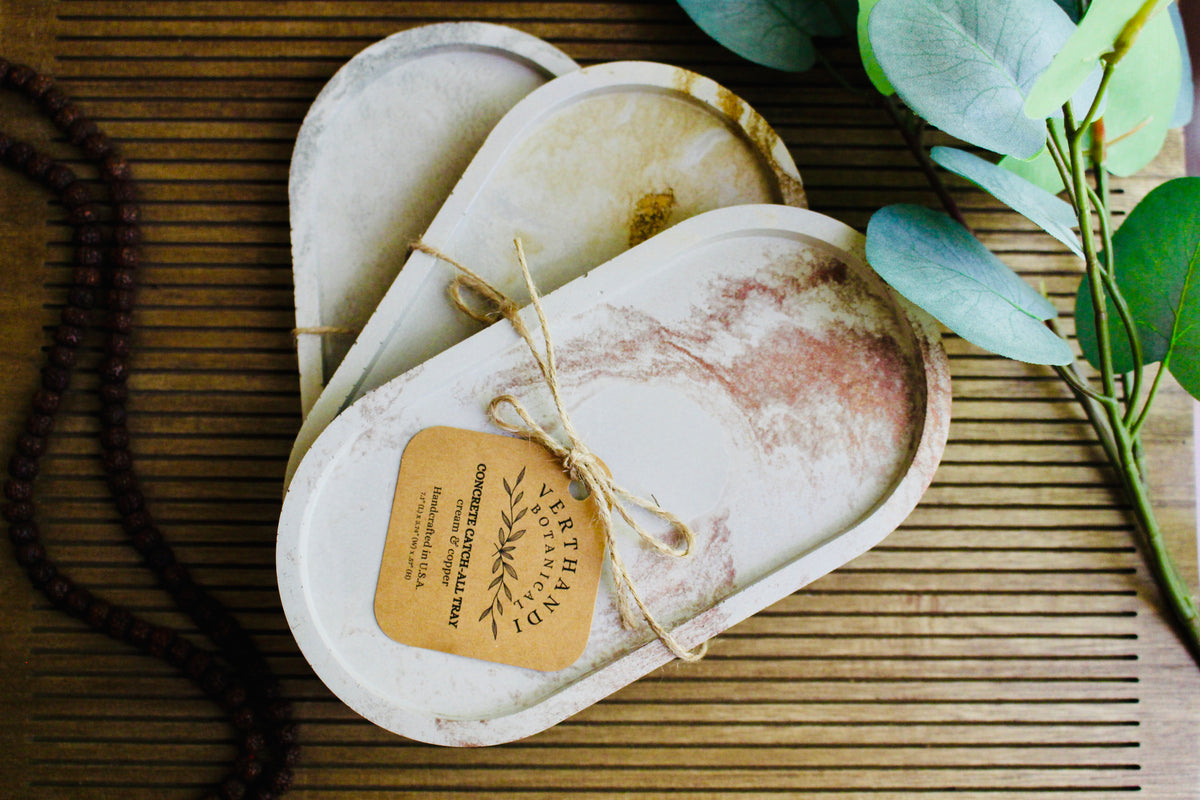 Concrete Oval Tray by Verthandi Botanical, front view