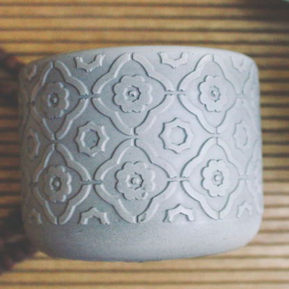 VINTAGE FLOWER CONCRETE EMPTY &amp; REFILLABLE CANDLE VESSEL