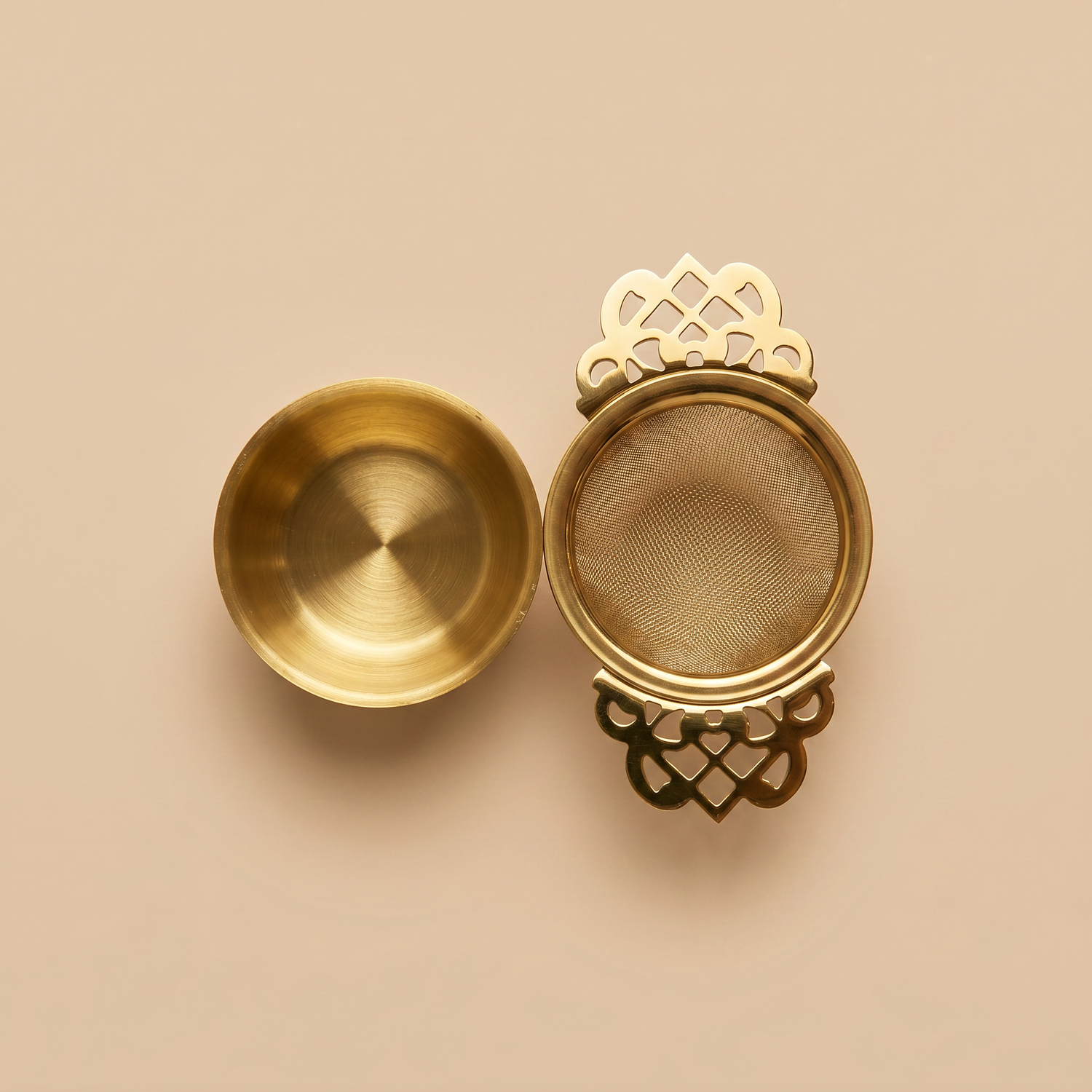Gold Stainless Steel Mesh Tea Strainer with resting bowl